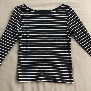 Black and white striped mid-long sleeve